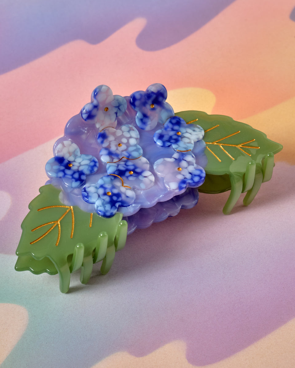 Hydrangea Hair Claw – Crush